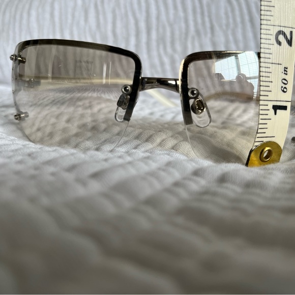 Foster Grant Silver Frameless Non-Polarized Sunglasses - Picture 5 of 5